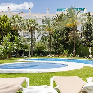 luxury-apartment-puerto-banus-pool-gym.es-andalucia.com/